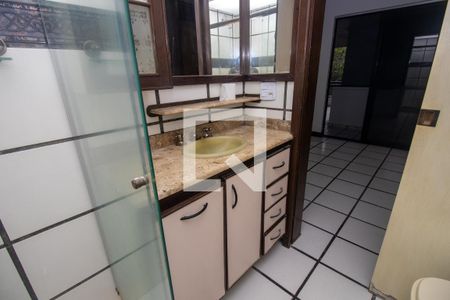Apartamento para alugar com 110m², 3 quartos e 1 vaga Apartamento para alugar com 110m², 3 quartos e 1 vagaBanheiro quarto 1