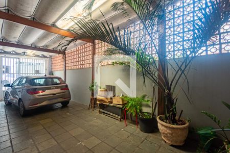 Casa à venda com 71m², 2 quartos e 2 vagasGaragem