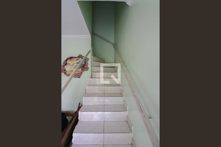 Casa para alugar com 55m², 2 quartos e 1 vagaEscada