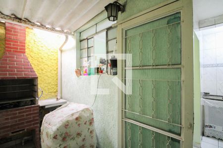 Casa para alugar com 55m², 2 quartos e 1 vagaÁrea de Serviço