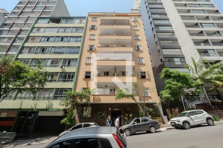 Apartamento à venda com 76m², 1 quarto e sem vagaFachada