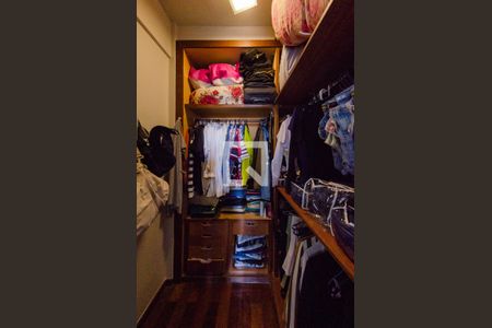 Apartamento à venda com 130m², 3 quartos e 2 vagasCloset