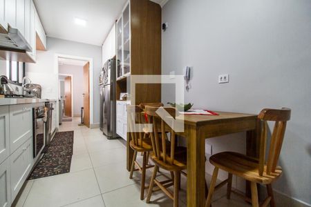Apartamento à venda com 156m², 3 quartos e 2 vagasCozinha