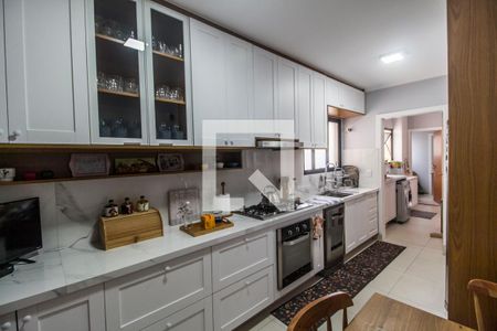 Apartamento à venda com 156m², 3 quartos e 2 vagasCozinha