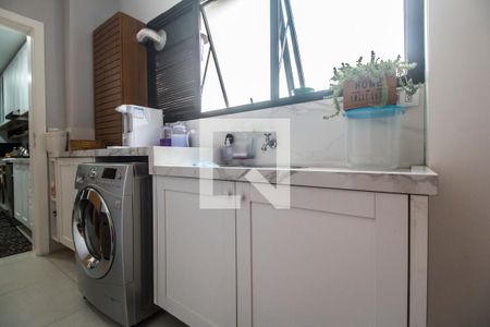 Apartamento à venda com 156m², 3 quartos e 2 vagasÁrea de Serviço