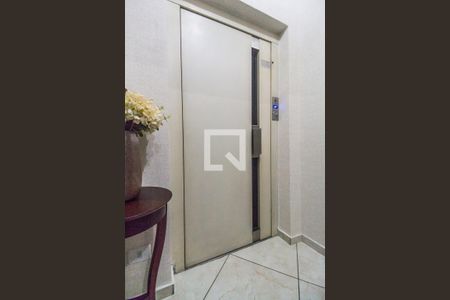 Apartamento à venda com 156m², 3 quartos e 2 vagasHall de entrada