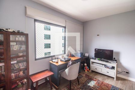 Apartamento à venda com 156m², 3 quartos e 2 vagasEscritório