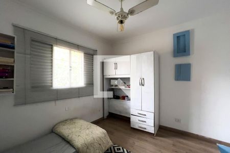 Casa à venda com 225m², 4 quartos e 2 vagas Casa à venda com 225m², 4 quartos e 2 vagasQuarto 1