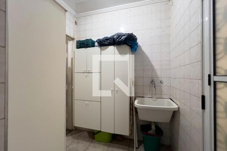 Casa à venda com 225m², 4 quartos e 2 vagas Casa à venda com 225m², 4 quartos e 2 vagasÁrea de serviço