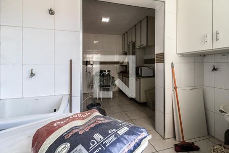 Apartamento à venda com 98m², 3 quartos e 1 vagaÁrea de serviço