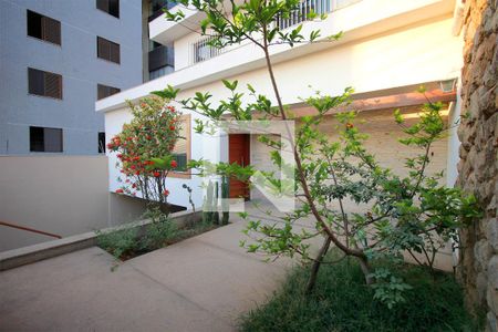 Casa à venda com 500m², 7 quartos e 5 vagasVaranda frente