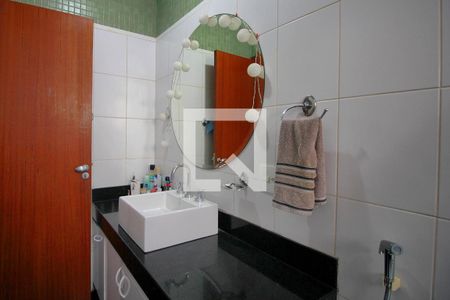 Casa à venda com 500m², 7 quartos e 5 vagasBanheiro da Suíte 1