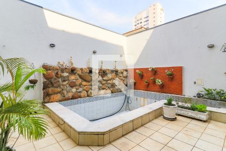 Casa à venda com 311m², 4 quartos e 2 vagasPiscina