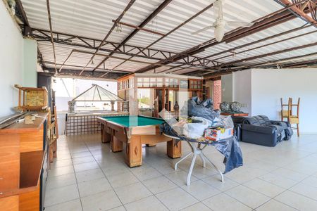 Casa à venda com 311m², 4 quartos e 2 vagasSalão Superior