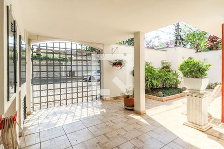 Casa à venda com 311m², 4 quartos e 2 vagasGaragem