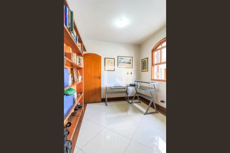 Casa à venda com 311m², 4 quartos e 2 vagasQuarto 3