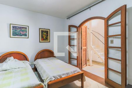 Casa à venda com 311m², 4 quartos e 2 vagasQuarto 2
