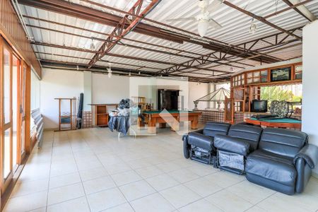 Casa à venda com 311m², 4 quartos e 2 vagasSalão Superior