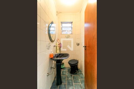 Casa à venda com 311m², 4 quartos e 2 vagasLavabo