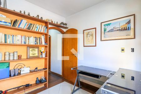 Casa à venda com 311m², 4 quartos e 2 vagasQuarto 3