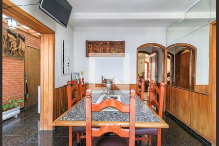 Casa à venda com 311m², 4 quartos e 2 vagasCopa