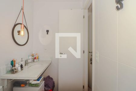 Apartamento à venda com 58m², 2 quartos e 2 vagasBanheiro da Suíte