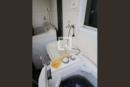 Casa à venda com 70m², 4 quartos e sem vagaÁrea de Serviço