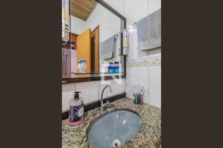 Casa à venda com 153m², 2 quartos e 3 vagas Casa à venda com 153m², 2 quartos e 3 vagasBanheiro americano