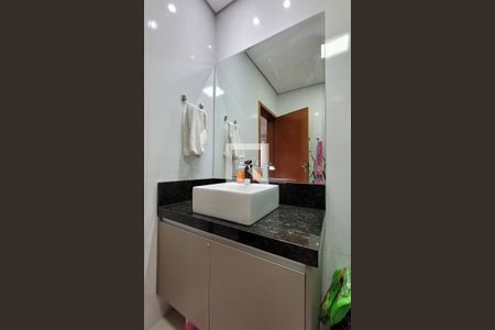 Casa para alugar com 150m², 4 quartos e 3 vagasBanheiro