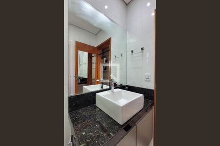 Casa para alugar com 150m², 4 quartos e 3 vagasBanheiro da suíte