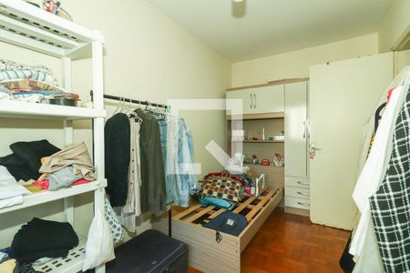 Quarto de apartamento para alugar com 2 quartos, 84m² em Jardim Itu, Porto Alegre