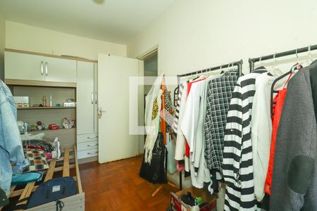 Quarto de apartamento para alugar com 2 quartos, 84m² em Jardim Itu, Porto Alegre