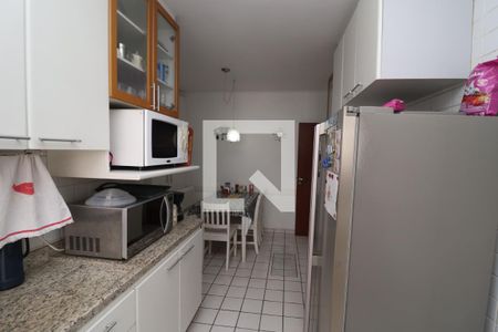 Apartamento à venda com 175m², 3 quartos e 3 vagasCozinha