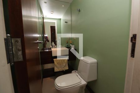 Apartamento à venda com 175m², 3 quartos e 3 vagasLavabo