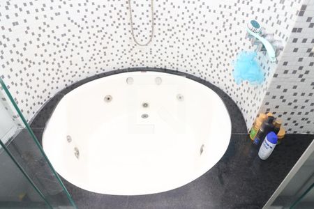 Apartamento à venda com 175m², 3 quartos e 3 vagasBanheiro da Suíte