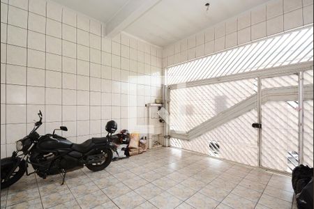 Casa à venda com 189m², 4 quartos e 2 vagas Casa à venda com 189m², 4 quartos e 2 vagasGaragem