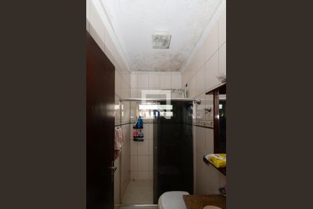 Casa à venda com 189m², 4 quartos e 2 vagas Casa à venda com 189m², 4 quartos e 2 vagasBanheiro Social