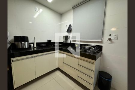Cozinha de apartamento à venda com 2 quartos, 148m² em Gutierrez, Belo Horizonte