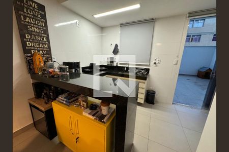 Cozinha de apartamento à venda com 2 quartos, 148m² em Gutierrez, Belo Horizonte