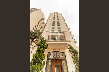 Apartamento para alugar com 41m², 1 quarto e 1 vaga Apartamento para alugar com 41m², 1 quarto e 1 vagaFachada