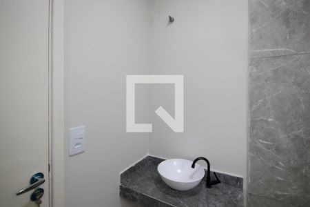 Casa para alugar com 150m², 3 quartos e 2 vagasBanheiro da Suite