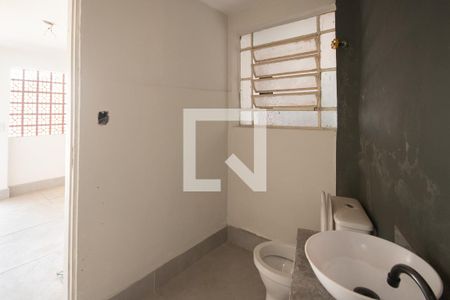 Casa para alugar com 150m², 3 quartos e 2 vagasBanheiro de Serviço
