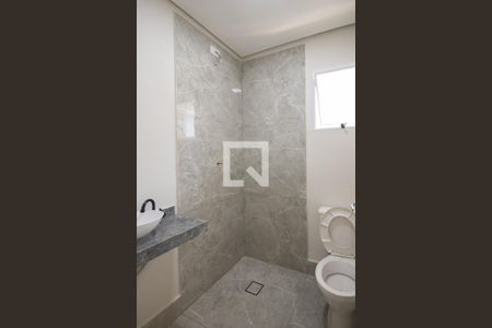 Casa para alugar com 150m², 3 quartos e 2 vagasBanheiro da Suite