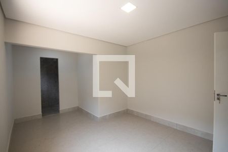 Casa para alugar com 150m², 3 quartos e 2 vagasSuite 3