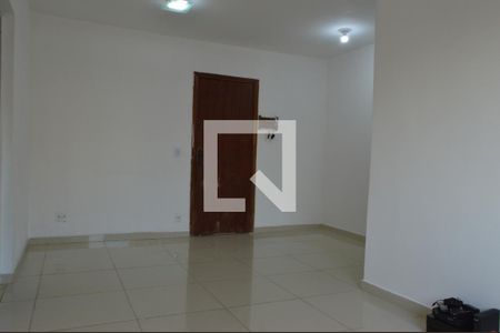 Sala de apartamento para alugar com 2 quartos, 45m² em Pechincha, Rio de Janeiro