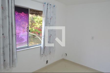 Quarto 1 de apartamento para alugar com 2 quartos, 45m² em Pechincha, Rio de Janeiro