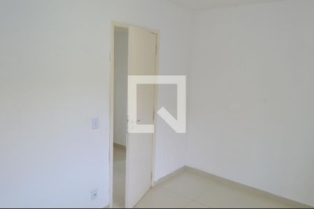 Quarto 1 de apartamento para alugar com 2 quartos, 45m² em Pechincha, Rio de Janeiro