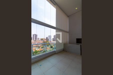 Apartamento para alugar com 188m², 4 quartos e 3 vagas Apartamento para alugar com 188m², 4 quartos e 3 vagasVaranda