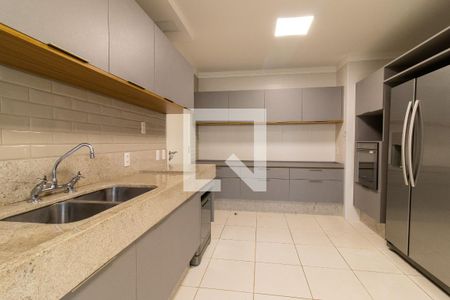 Apartamento para alugar com 188m², 4 quartos e 3 vagas Apartamento para alugar com 188m², 4 quartos e 3 vagasCozinha