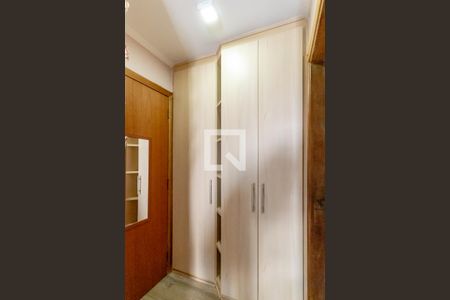 Apartamento à venda com 105m², 3 quartos e 2 vagasQuarto 1